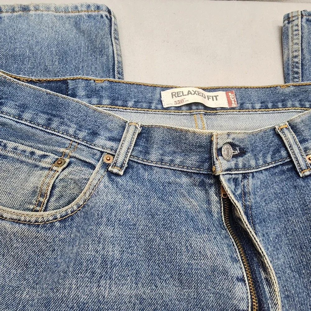 Levis levi 550